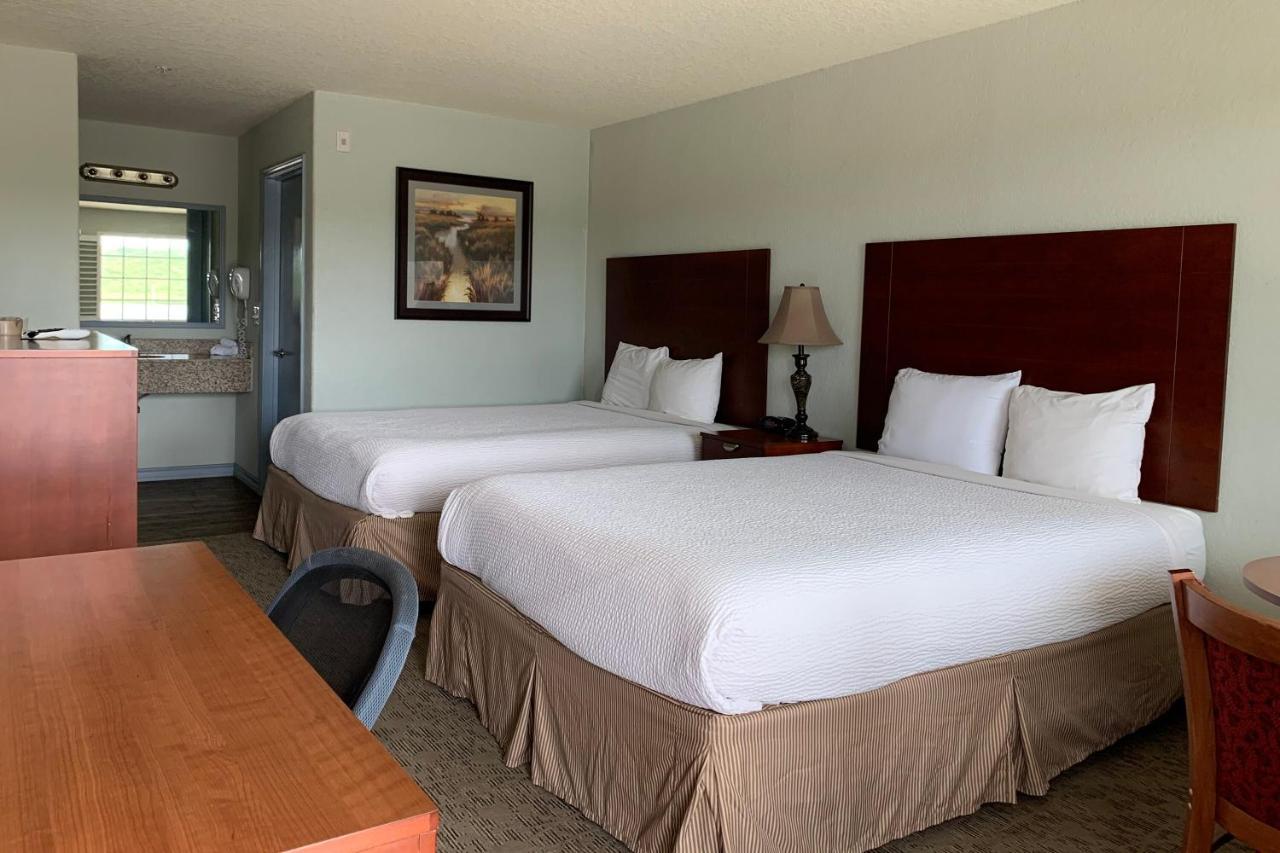 Oyo Hotel Pearsall I-35 West エクステリア 写真
